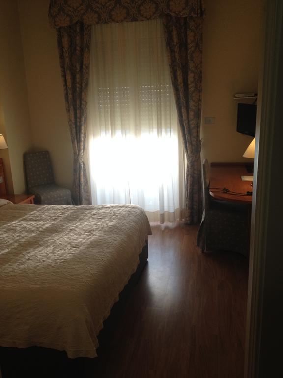 Hotel Cristallo 파노 객실 사진